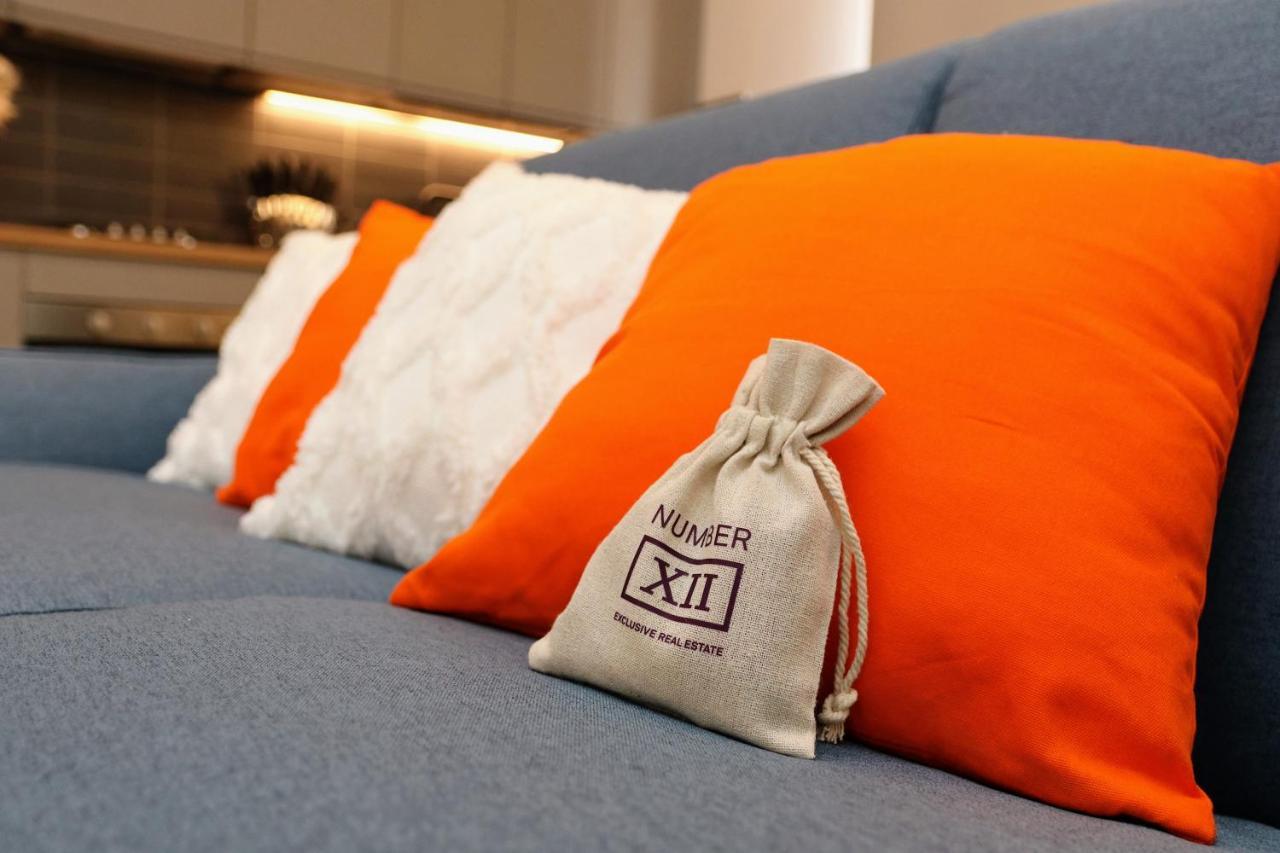 Luxurious-fully Equipped & Renovated-2room Suite-elevator-quite Area-secure Parking *